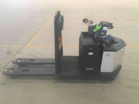 Crown PC4500 Pallet Truck Forklift - picture1' - Click to enlarge