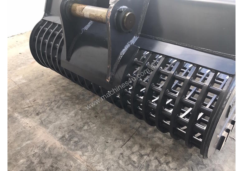 caption SKELETON BUCKET 30 TONNE SYDNEY BUCKETS