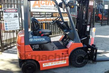 ACTIVE FORKLIFTS - Toyota Electric Forklift Container Entry Mast 1.8 Ton 4.3m Lift Solid Tyres Good ACTIVE FORKLIFTS - Toyota Electric Forklift Container Entry Mast 1.8 Ton 4.3m Lift Solid Tyres Good