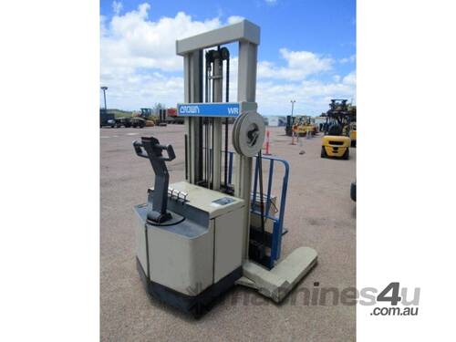 Crown 40WRTL174AD, 2.0T (4.4m Lift) All-Directional, Walkie-Reach 24V Forklift