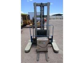Crown 40WRTL174AD, 2.0T (4.4m Lift) All-Directional, Walkie-Reach 24V Forklift - picture0' - Click to enlarge