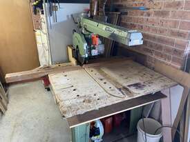 TATRY Radial Arm Saw 1600s - picture0' - Click to enlarge