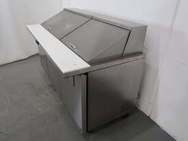 True TSSU-72-30M-BST Sandwich Prep Bench - picture1' - Click to enlarge