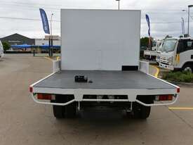 2012 MITSUBISHI FUSO CANTER 800 - Tray Truck - 5Th Wheel Hitch - Service Trucks - picture2' - Click to enlarge