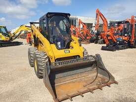 2019 DEMO CAT 272D XHP SKID STEER LOADER WITH LOW 40 HOURS - picture0' - Click to enlarge