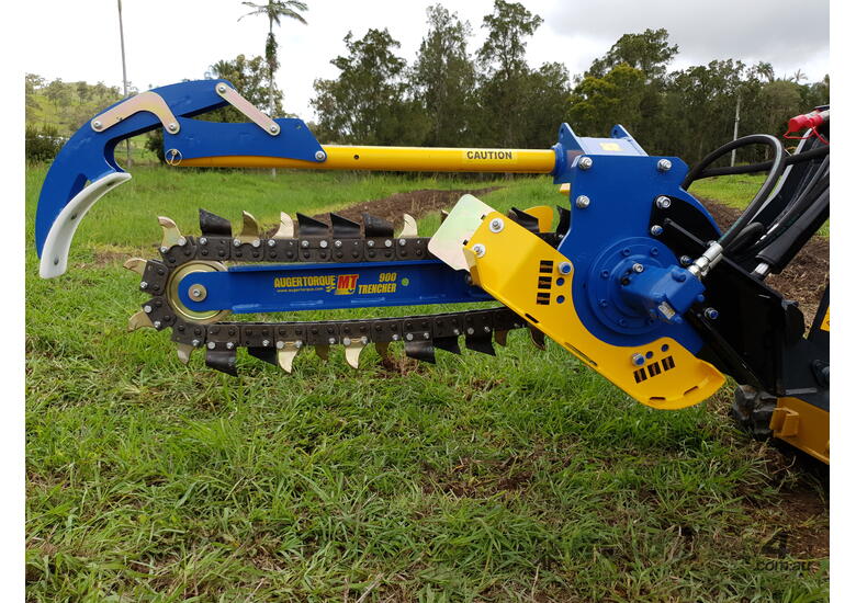 Trencher MT900 Planetary Drive. Mini Loader