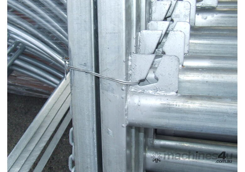 Cattle/Horse Swinging Yard Gate