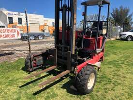 Forklift Moffett Manitou M2403 - picture2' - Click to enlarge