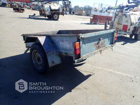 1994 CUSTOM BUILT SINGLE AXLE BOX TRAILER - picture1' - Click to enlarge