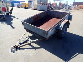 1994 CUSTOM BUILT SINGLE AXLE BOX TRAILER - picture2' - Click to enlarge
