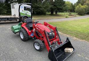 TANNERTRACK - TYM T265 25HP 4WD Tractor inc Loader & 4in1 Bucket
