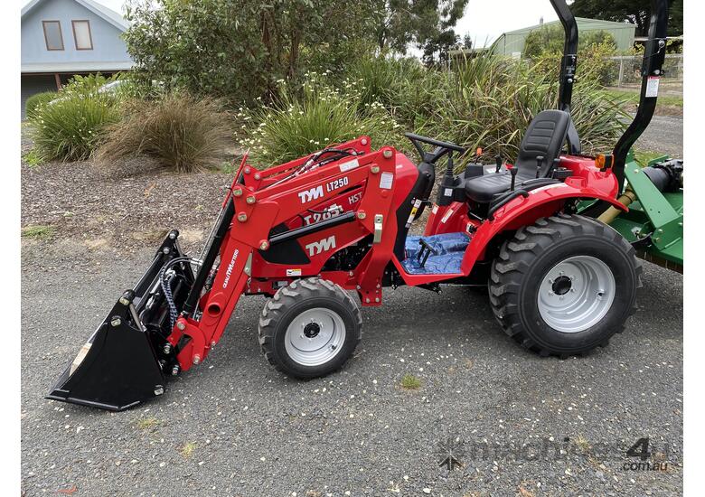 TANNERTRACK - TYM T265 25HP 4WD Tractor inc Loader & 4in1 Bucket