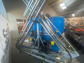 BA LS1000 Boom Spray Sprayer - picture1' - Click to enlarge