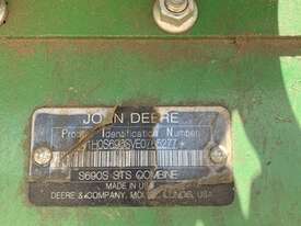 2014 John Deere S690 + 640D Combines - picture1' - Click to enlarge