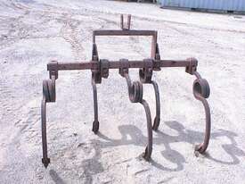 Massey Ferguson curly tine scarifier - picture2' - Click to enlarge