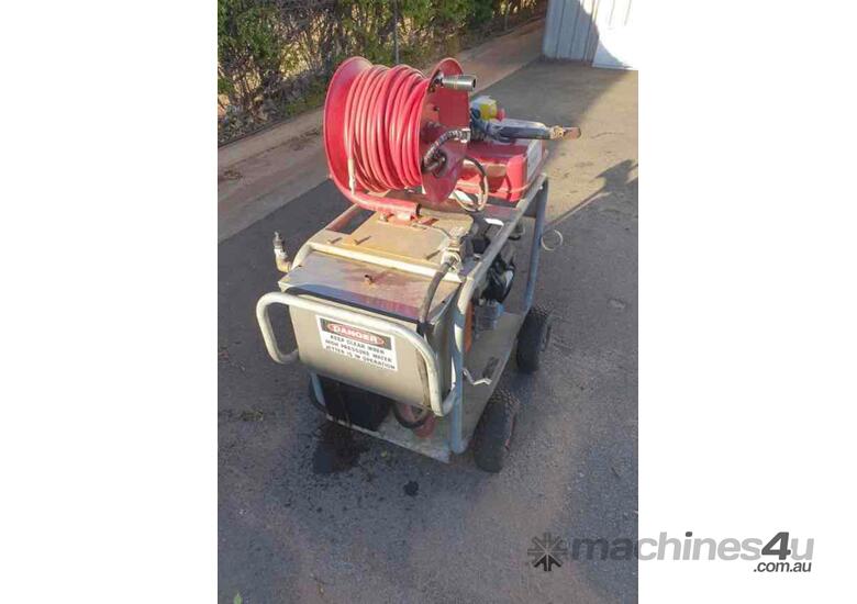 caption Jetsnake High Pressure Water Jetter