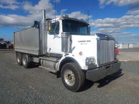 2007 Western Star 4800FX - picture2' - Click to enlarge