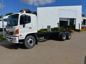 2010 HINO FM 500 - Cab Chassis Trucks - 6X4 - picture0' - Click to enlarge