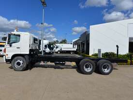 2010 HINO FM 500 - Cab Chassis Trucks - 6X4 - picture0' - Click to enlarge