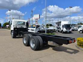 2010 HINO FM 500 - Cab Chassis Trucks - 6X4 - picture1' - Click to enlarge