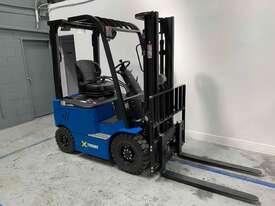 1.8 ton Xtreme Lithium Electric Forklift - picture1' - Click to enlarge