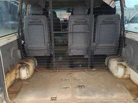 Toyota Hiace 200 - picture2' - Click to enlarge