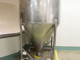 Stainless Steel Conical Hopper. - picture4' - Click to enlarge