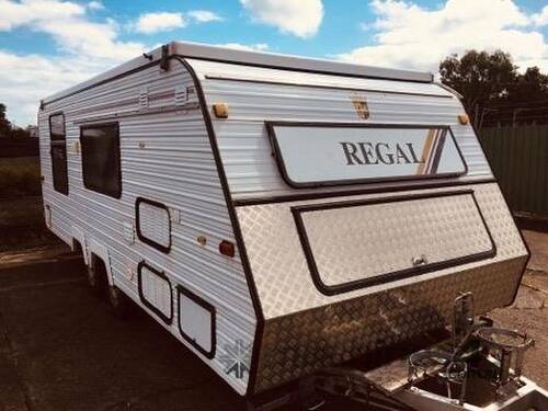 Regal Deluxe Comfort Tourer POP Top