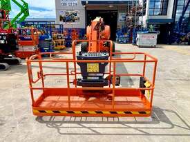 JLG 860SJ Straight Boom Lift - picture0' - Click to enlarge