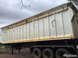 Tri Axle Side Tipper - picture1' - Click to enlarge