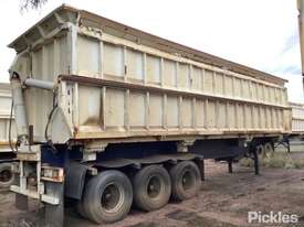 Tri Axle Side Tipper - picture2' - Click to enlarge