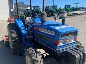 Iseki TA550 FWA/4WD Tractor - picture0' - Click to enlarge