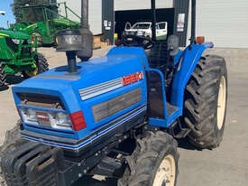 Iseki TA550 FWA/4WD Tractor - picture2' - Click to enlarge