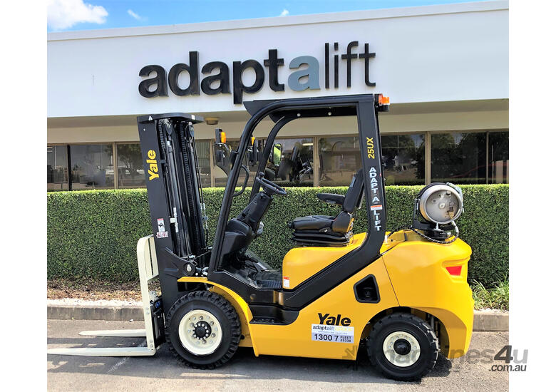 caption 2.5T Counterbalance Forklift