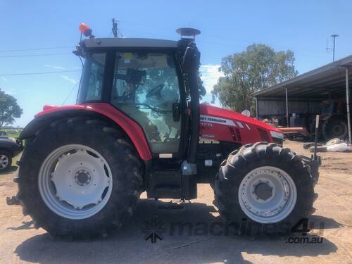 2017 Massey Ferguson 5712