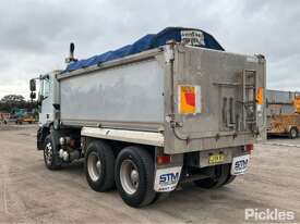 2004 Iveco Eurotech 4100 - picture2' - Click to enlarge