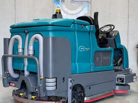 Second Hand T20 Diesel Disc Floor Scrubber - picture1' - Click to enlarge