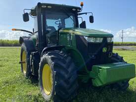 2017 John Deere 7230R - picture0' - Click to enlarge