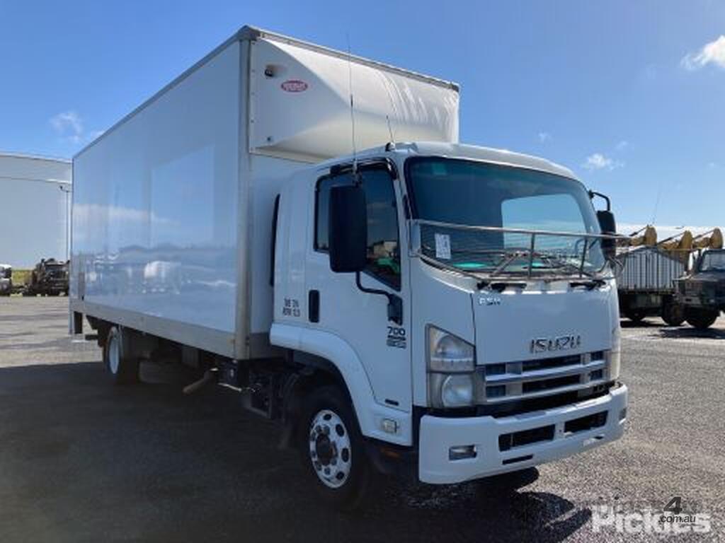 Buy Used Isuzu FSR700 Tipper Trucks in , - Listed on Machines4u