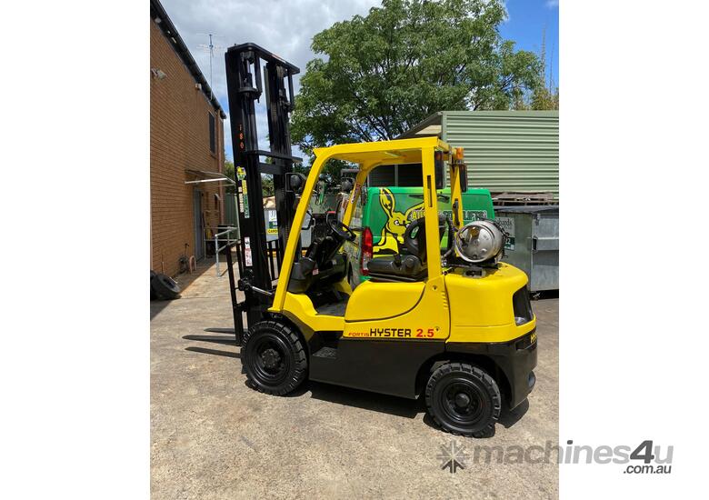 Used hyster H25TX-EL Counterbalance Forklifts in , - Listed on Machines4u