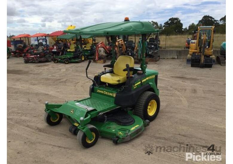 Used John Deere 997 Z track Tray Truck in , Listed on Machines4u