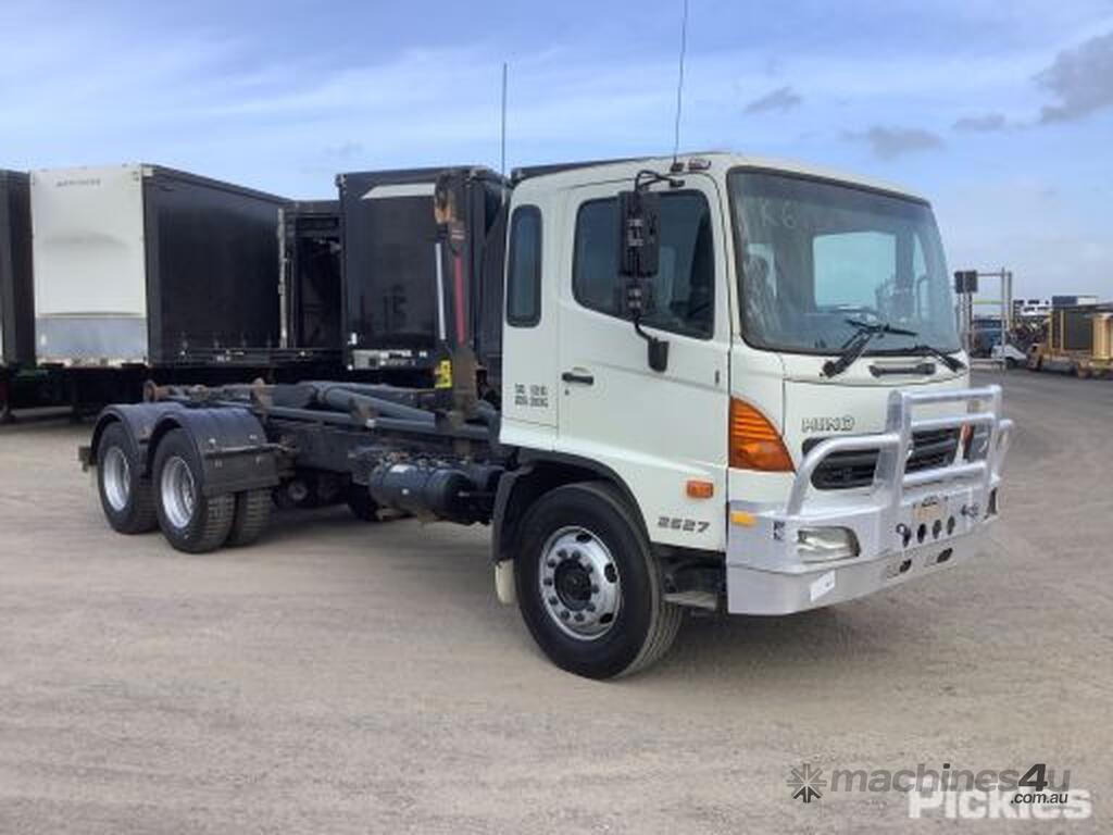 Buy Used Hino 2010 Hino FM 500 2627 Trucks in , - Listed on Machines4u