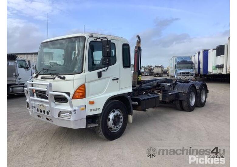 Buy Used Hino 2010 Hino FM 500 2627 Trucks in , - Listed on Machines4u