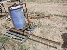 200L Spray tank on 3PL - picture2' - Click to enlarge