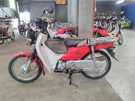 Honda Supercub - picture2' - Click to enlarge