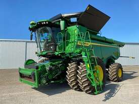 John Deere X9 1100 - picture1' - Click to enlarge