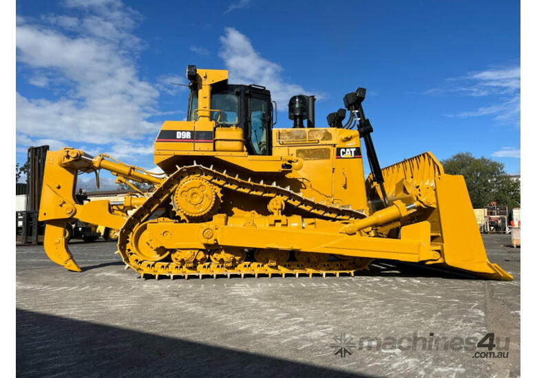 caption Caterpillar D9R Std Tracked-Dozer Dozer
