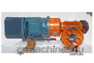 LLOYDS DEALS - 9.5 kW ABB Electric Gear Motor 1999 Gearbox Ratio 14:1 Rpm 99