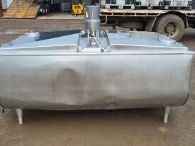 1570lt STAINLESS STEEL TANK, MILK VAT - picture2' - Click to enlarge