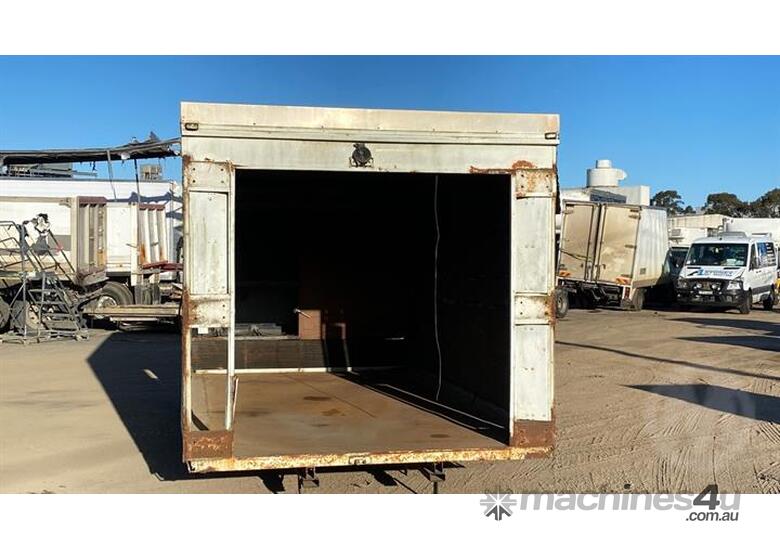 caption Pantech Body L5.2M X H2M X W2.3M